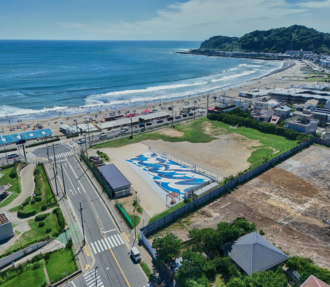 鎌倉海浜公園に整備されたバスケットコートの空撮